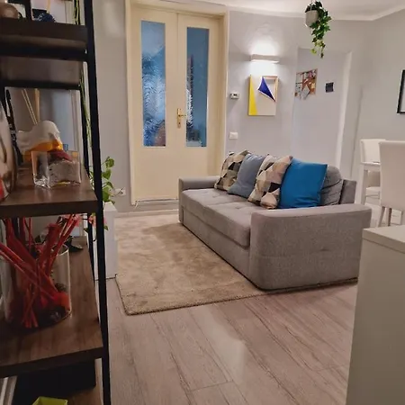 Golden Terrace Διαμέρισμα *